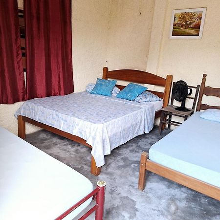 Hostel Canto Da Praia Sao Sebastiao - Proximo Ao Enrocamento Caraguatatuba Exterior foto